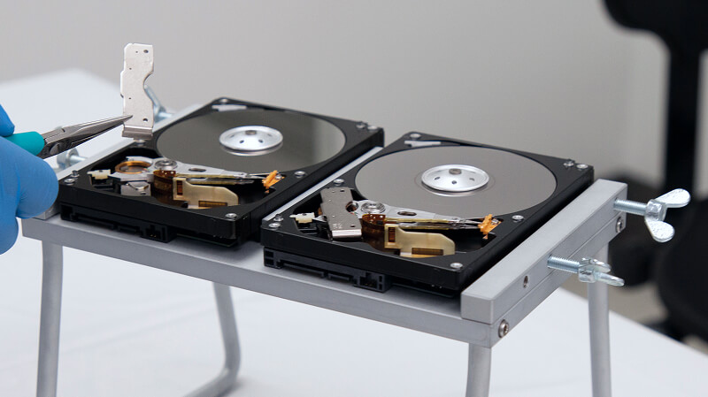 An image of a hard drive repair kit for spindle motors.